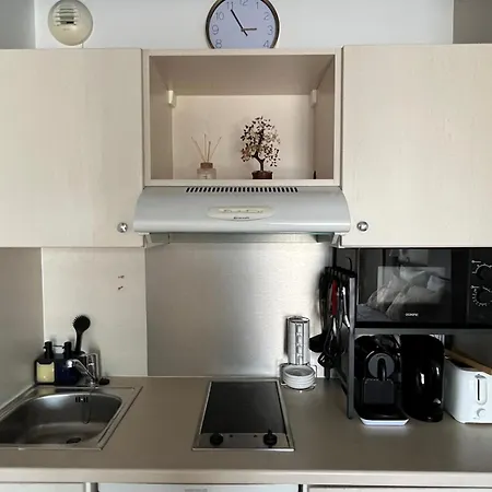 Cote D'azur - 25m - At Chateau Des Artistes Lejlighed *