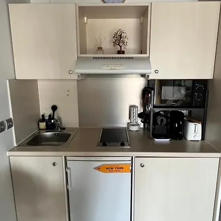 Cote D'azur - 25m - At Chateau Des Artistes *