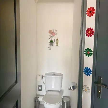 Cote D'azur - 25m - At Chateau Des Artistes *